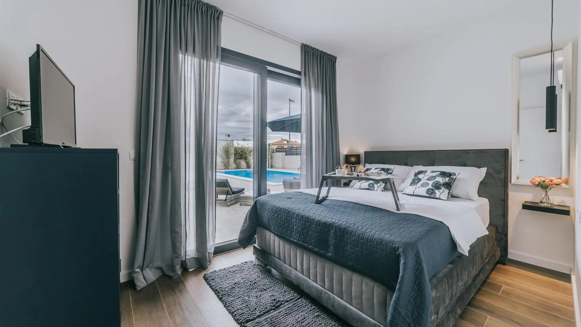 Haus In Novigrad Mit Privatem Pool Villa Karpinjan Holiday home